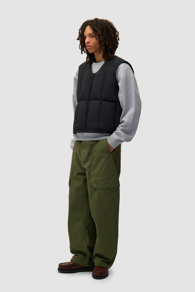 AW25-130VBLACK5.jpg AW25-130VBLACK5.jpg