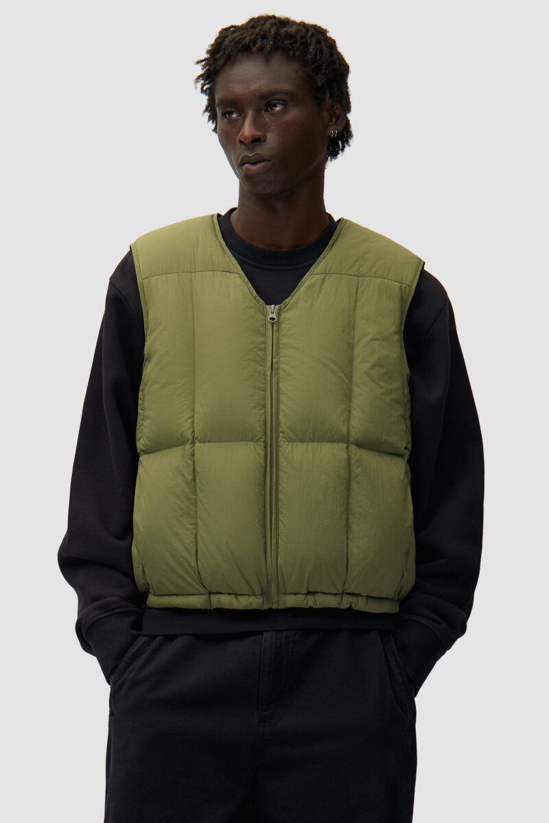 AW25-130VGREEN2.jpg AW25-130VGREEN2.jpg