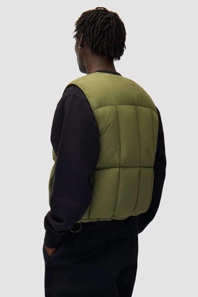 AW25-130VGREEN4.jpg AW25-130VGREEN4.jpg