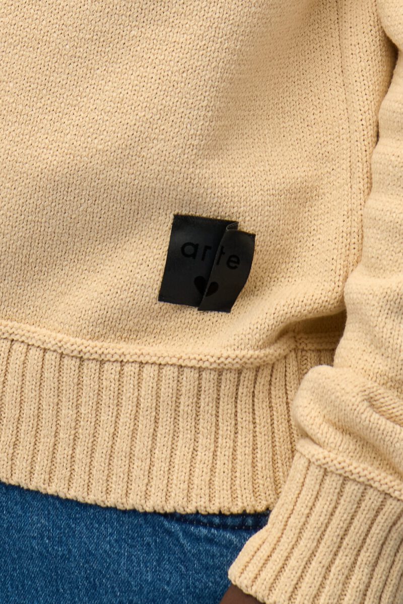 SS26-180KCREAM7.jpg SS26-180KCREAM7.jpg