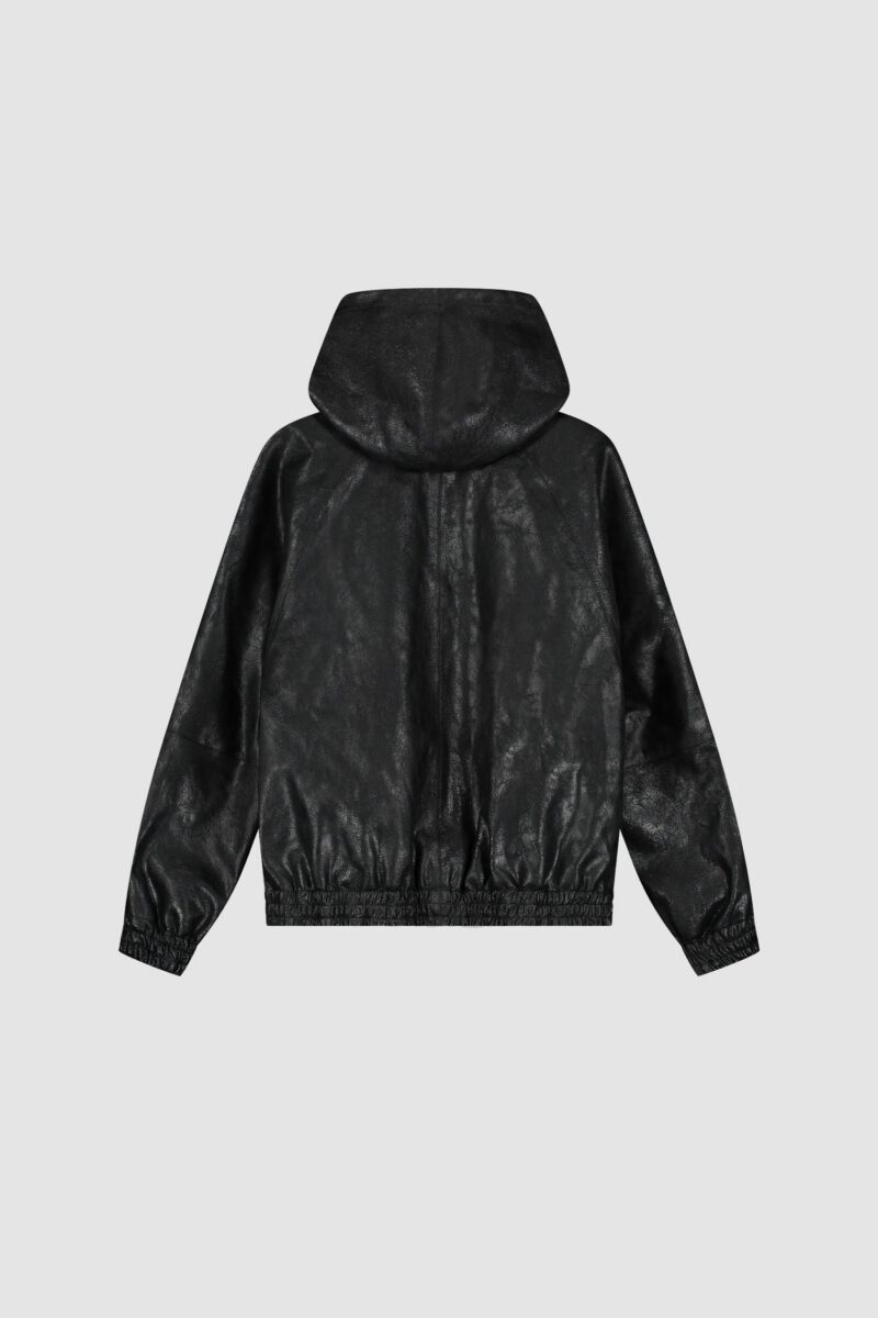 crackedleather2.jpg crackedleather2.jpg